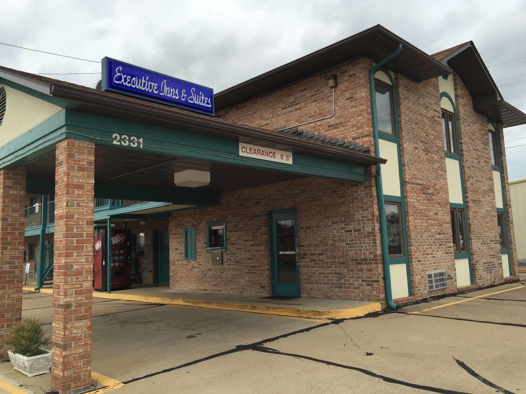Executive Inn And Suites Dyersburg Eksteriør billede